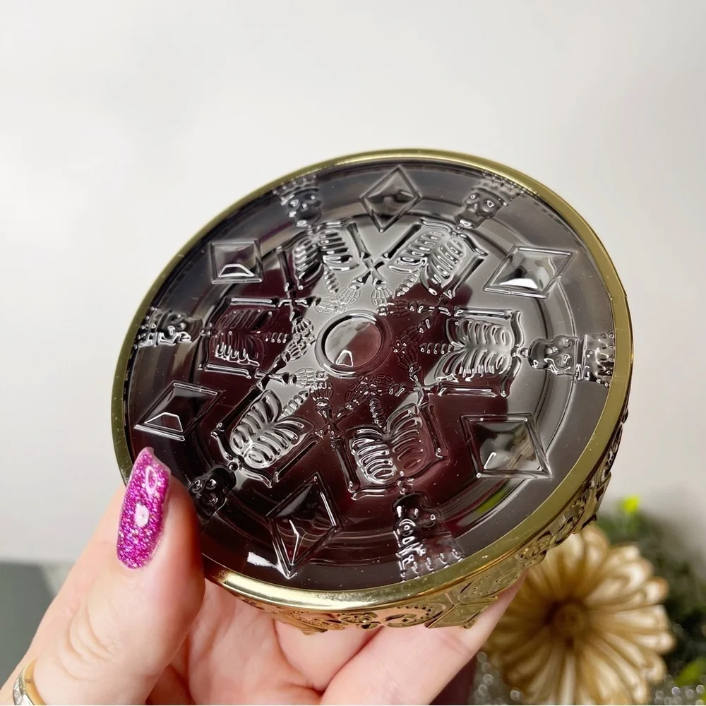 Bath and Body Works Everlasting Magic 3 Wick Candle with Crown Lid Nwt - Picture 7 of 9